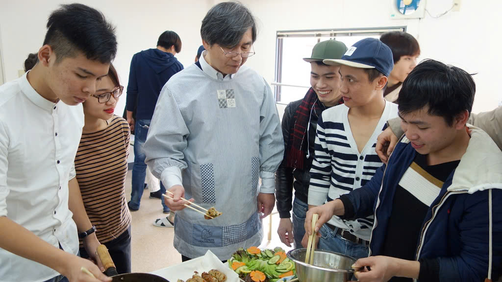 ベトナム人高度人材への教育